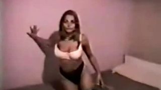 Arab prostitute stripping and sex