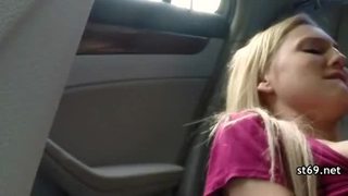 Teen roadhead & car sex