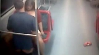 Flagra-de-sexo-no-metro